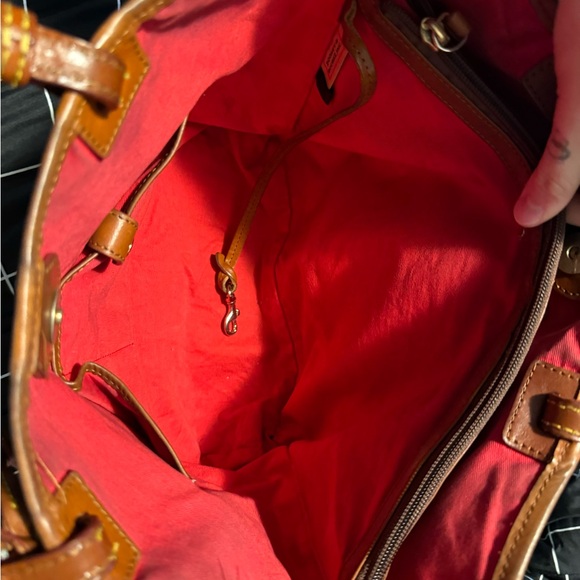 Dooney & Bourke Black Patent Leather Tote & Smooth Leather Wallet Set. GUC. - Picture 10 of 11